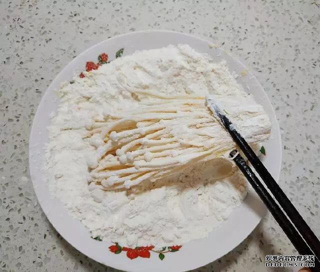 竟然被五塊錢的金針菇撩到了，怎么從來沒想到還能這樣做？