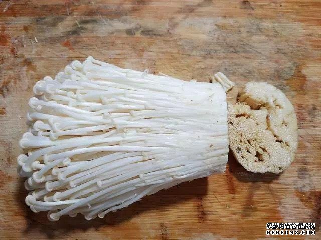 竟然被五塊錢的金針菇撩到了，怎么從來沒想到還能這樣做？