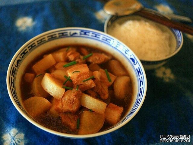 學(xué)會(huì)這樣做梨子燉肉，真是太香了，美味解饞超好吃，上桌就掃光