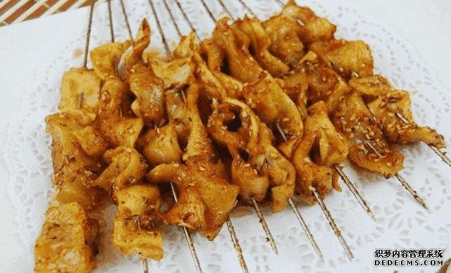 來東北不吃這7種燒烤，服務(wù)員都看不上你，東北人：懂行的這樣吃