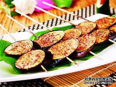 吃燒烤必點(diǎn)的5葷5素，包你不虧本，老板直呼：遇到“對(duì)手”了