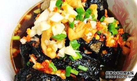 中國(guó)以“臭”為美的4種美食，臭豆腐上榜，吃過的都是“勇士”