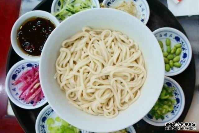 在北方人眼里，這四碗面才叫做面，其他的只能稱之為方便面