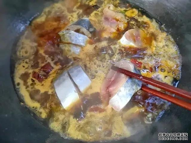 遇上這魚從不手軟，一買就是10斤，肉嫩刺少營養(yǎng)高，每次都吃不夠