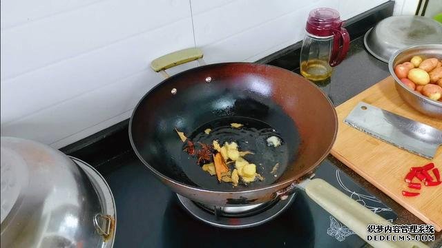 它被稱為“小人參”，南方3月吃最鮮美，8毛錢一斤，咋都吃不膩