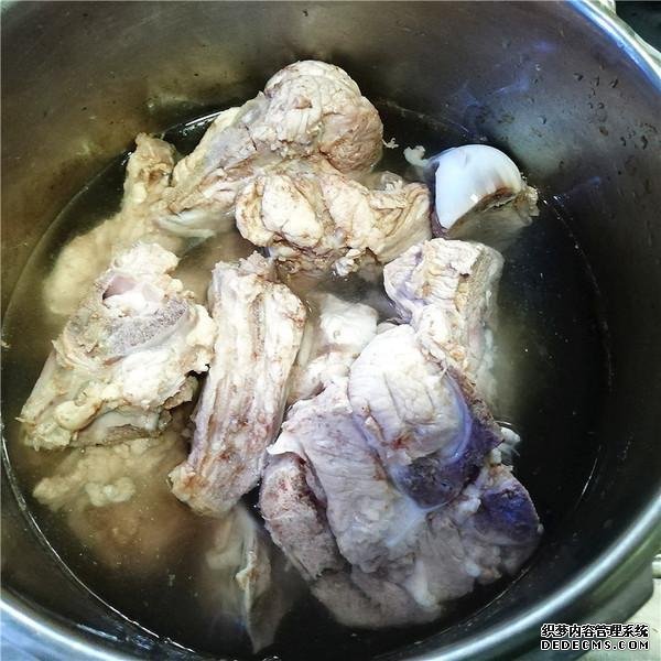 老公隔三差五就饞這菜，1斤才12元，比紅燒肉香多了，1周吃1次
