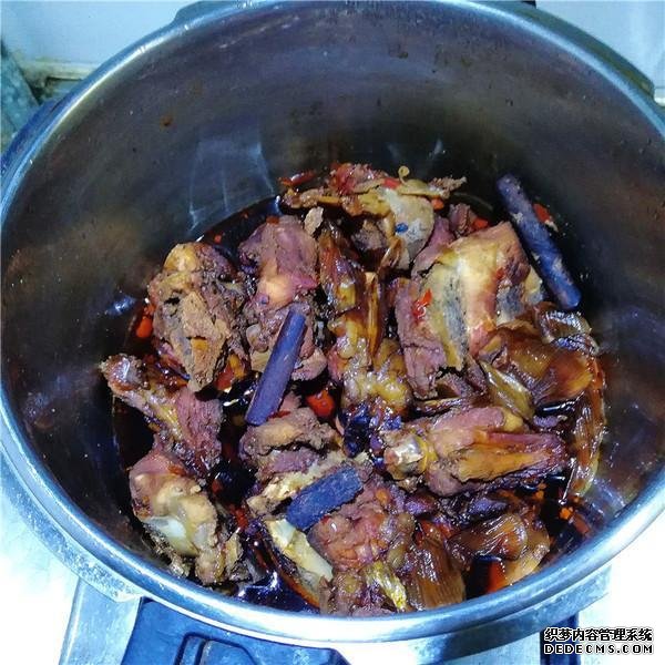 老公隔三差五就饞這菜，1斤才12元，比紅燒肉香多了，1周吃1次