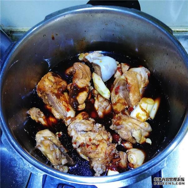 老公隔三差五就饞這菜，1斤才12元，比紅燒肉香多了，1周吃1次