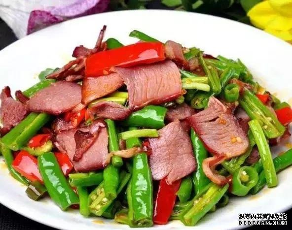 15道葷菜熱菜做法，10道涼菜下酒菜做法，簡單易做，待客備用