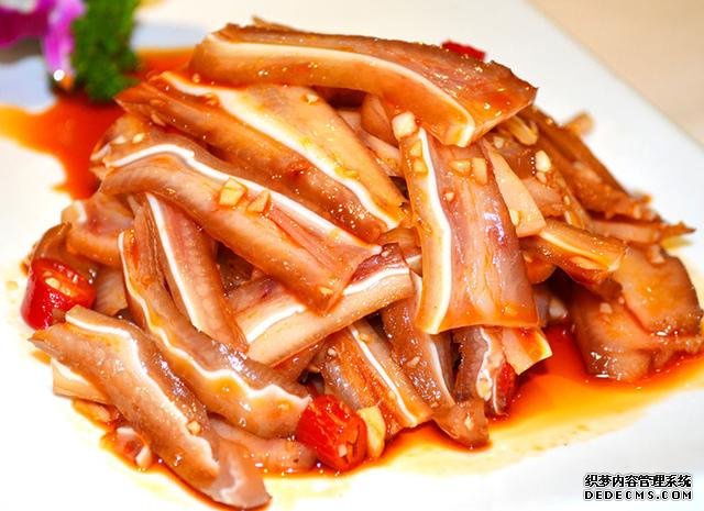 15道葷菜熱菜做法，10道涼菜下酒菜做法，簡單易做，待客備用