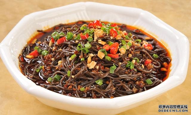 15道葷菜熱菜做法，10道涼菜下酒菜做法，簡單易做，待客備用
