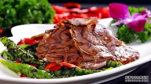 舌尖上的誘惑：燒椒拌牛肉、掛漿茄子、香芋丸，好味道在家做