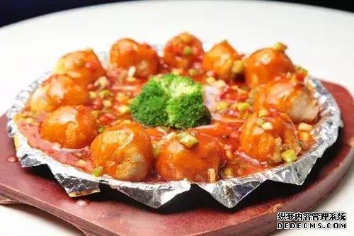 舌尖上的誘惑：燒椒拌牛肉、掛漿茄子、香芋丸，好味道在家做