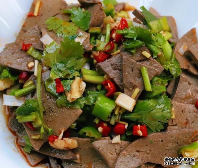 心情不好試試幾道家常下酒菜，做法簡單，鮮香入味，喝兩杯解解悶