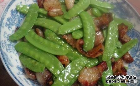 美食菜譜分享：五花肉炒荷蘭豆，紅燒牛肉，板栗燒肉，南瓜椰汁煲