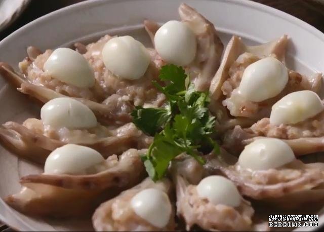 教你做安徽名菜掌上明珠：掌白珠明，好吃又好看，饞的人直流口水