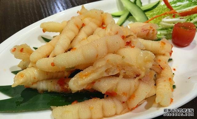 這幾道美食配上啤酒，相當(dāng)不錯(cuò)，越吃越有味