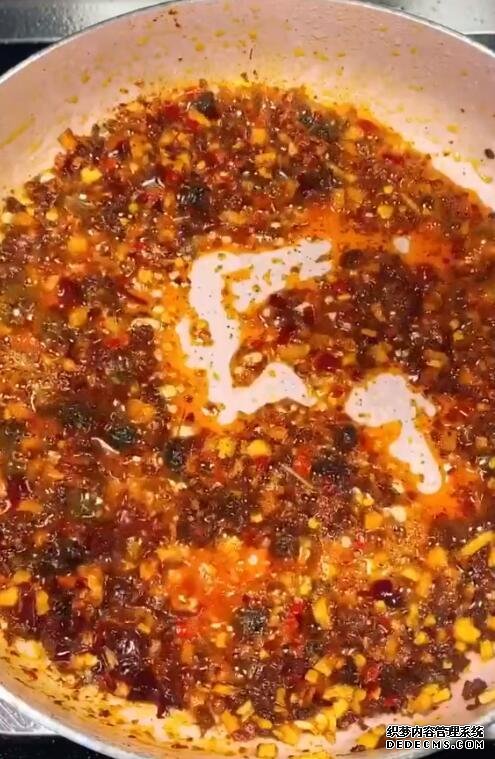 麻婆豆腐的家常做法，口感順滑，麻辣鮮香，這個竅門一定要記住