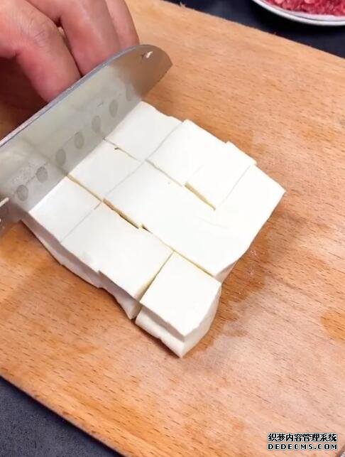 麻婆豆腐的家常做法，口感順滑，麻辣鮮香，這個竅門一定要記住