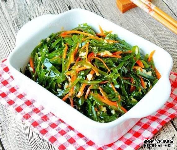 年夜飯推薦：腐乳扣肉，蔥油拌海帶，糖醋排骨的做法