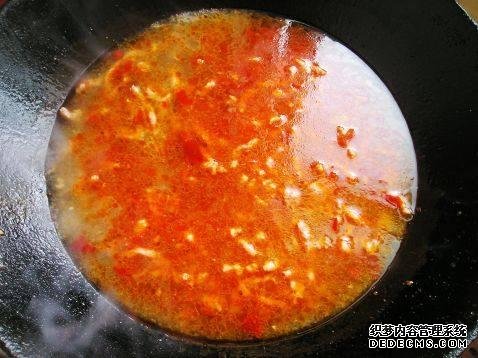 家庭版自制水煮肉，肉嫩軟滑，麻辣鮮香，每次做都不夠吃