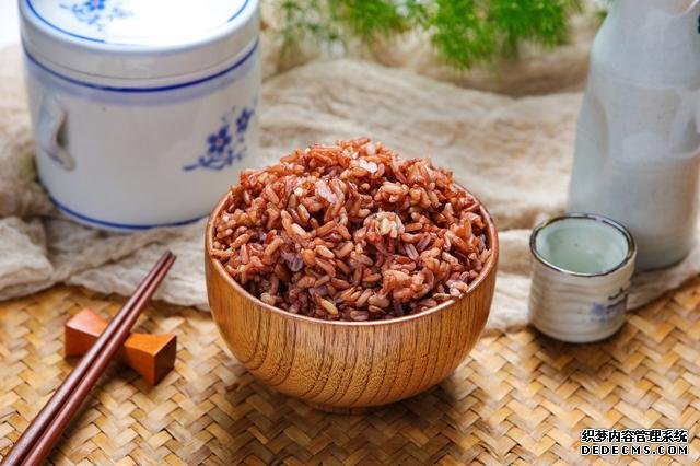 春天不想長(zhǎng)胖，4道主食別錯(cuò)過(guò)，低脂飽腹，越吃越瘦