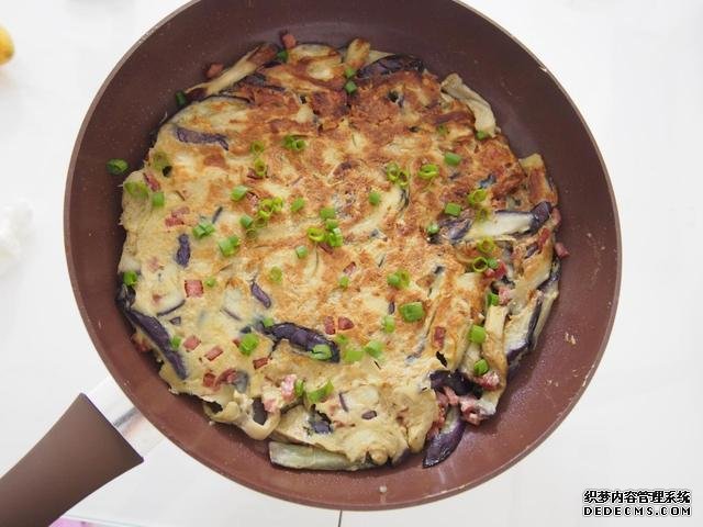 茄子換種做法，搭配牛肉做“披薩”，味道特別值得嘗試