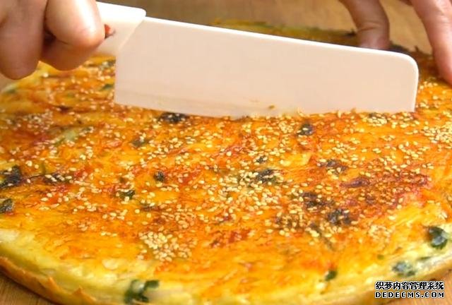土豆里加2個(gè)雞蛋，不炒不燉不涼拌，不放一滴水，我家早餐經(jīng)常做