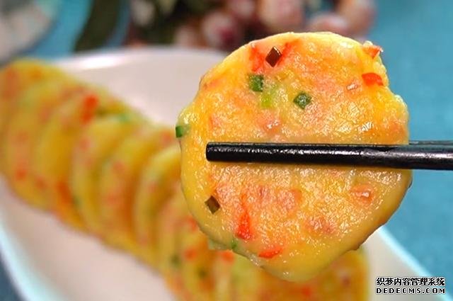 土豆餅最簡單好吃的做法，外酥里嫩，鮮香又營養(yǎng)，全家人都喜歡