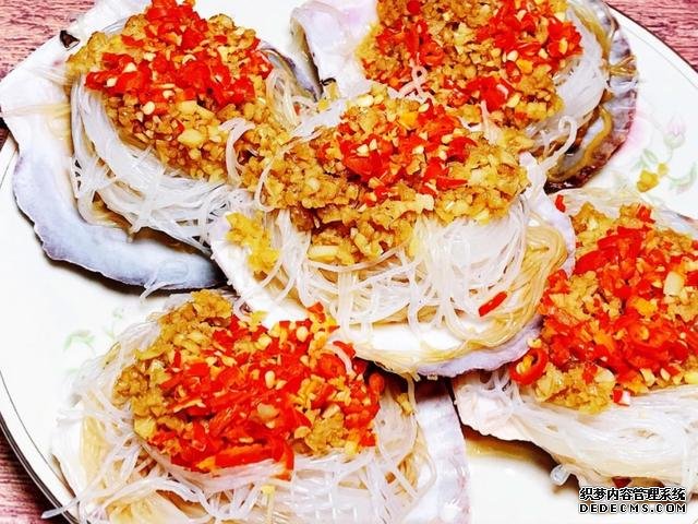 十分鐘搞定蒜蓉粉絲扇貝，料足味鮮全家愛吃，比外面賣的好吃百倍