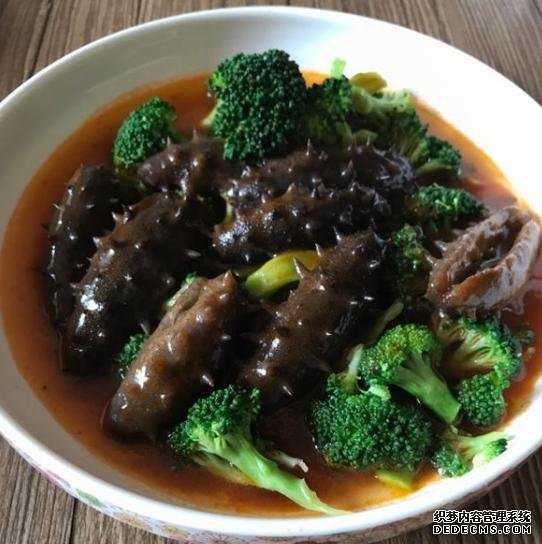 海參還能這樣吃：詳細(xì)泡發(fā)方法和做法步驟，滋補(bǔ)養(yǎng)顏，強(qiáng)身抗衰老