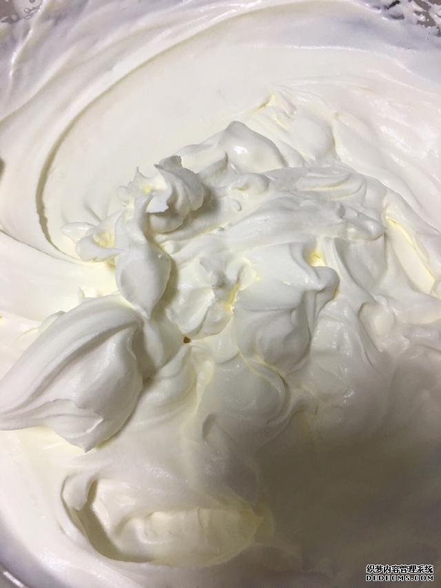 清爽的芒果千層蛋糕，吃了還想吃，再也不用買(mǎi)，一個(gè)平底鍋搞定。