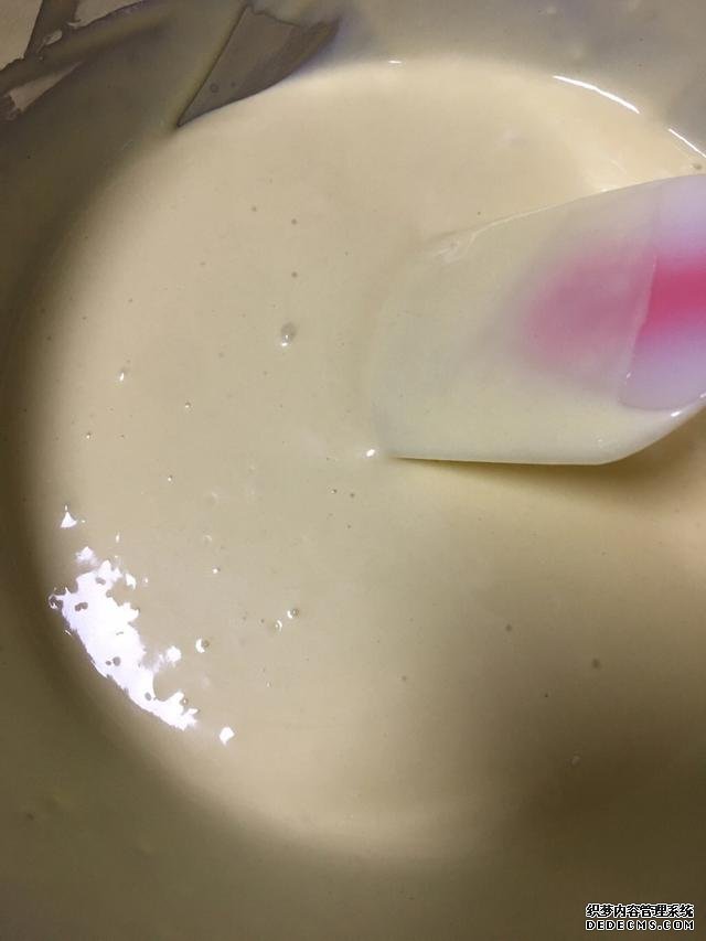 清爽的芒果千層蛋糕，吃了還想吃，再也不用買(mǎi)，一個(gè)平底鍋搞定。