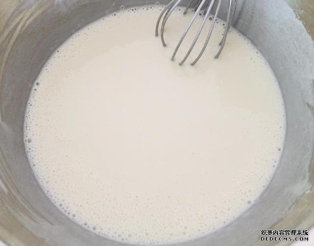 宅在家里做甜品雪媚娘，軟軟糯糯，入口即化，做法超簡單，零失敗