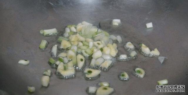 最正宗的蠔油生菜，快手簡單還減肥，2塊錢就能做一盤