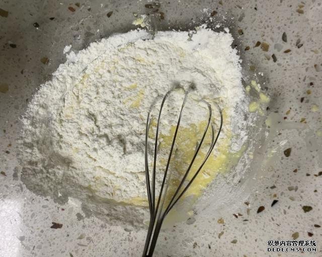 雞蛋這么美味的做法，估計(jì)沒(méi)有人嘗試過(guò)，在國(guó)外可是很流行