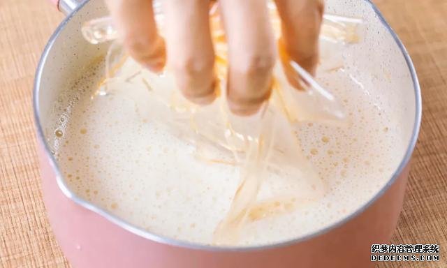 超順滑的豆?jié){布丁比豆腐嫩比蛋撻濃！減肥的你千萬別錯過