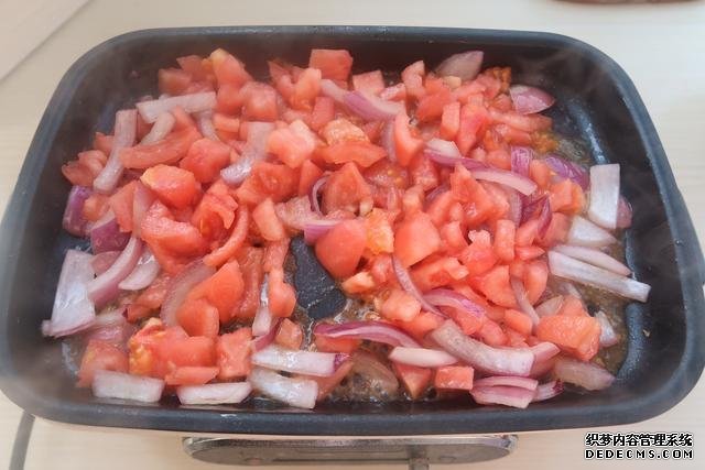 芝士控不可錯(cuò)過(guò)的番茄雞肉焗飯，無(wú)敵拉絲