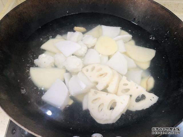 天熱沒食欲，我家就來一碗這個開胃菜，快速上桌，麻辣鮮香特過癮
