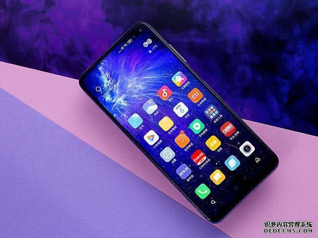 買千元機(jī)無需跟風(fēng)，父母換機(jī)就選這3款，性價(jià)比高配置強(qiáng)悍