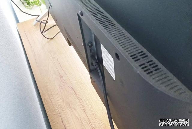 做個抬頭黨，畢亞茲Type-C轉HDMI、VGA轉換器給你大屏追劇體驗