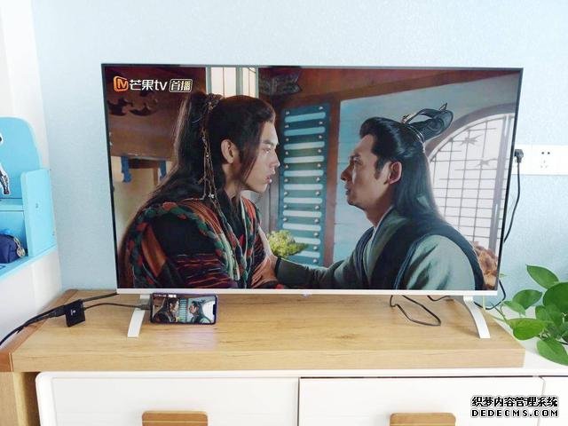 做個抬頭黨，畢亞茲Type-C轉HDMI、VGA轉換器給你大屏追劇體驗