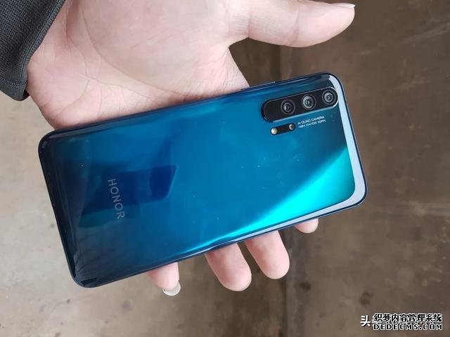華為4G旗艦機加速清倉，8+256GB跌至兩千出多，還有雙光學(xué)防抖