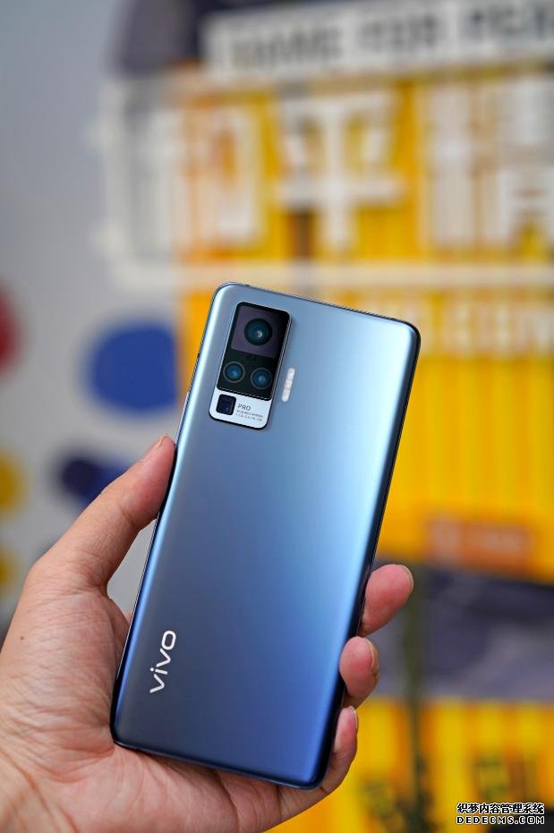 vivo X50 Pro來(lái)勢(shì)洶洶，華為P40 Pro“影像霸主”地位或?qū)⒉槐＃? img_height=