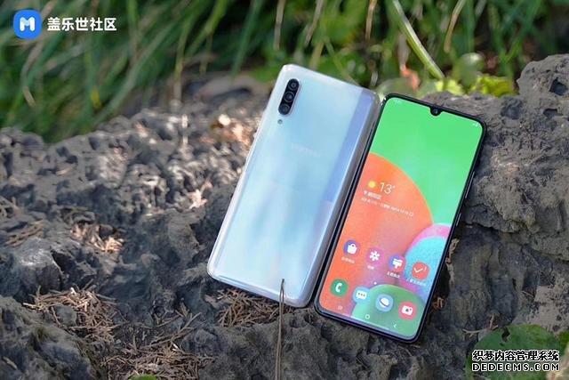 三星Galaxy A90 5G仍然在售：2699元買5G新旗艦還是買它？