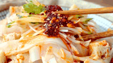 一碗涼皮的營養(yǎng)真相:你吃進(jìn)去的大概只有熱量了……