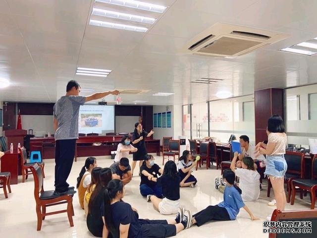 一線防疫人員如何心理舒壓,這場(chǎng)趣味活動(dòng)“玩”出健康心態(tài)