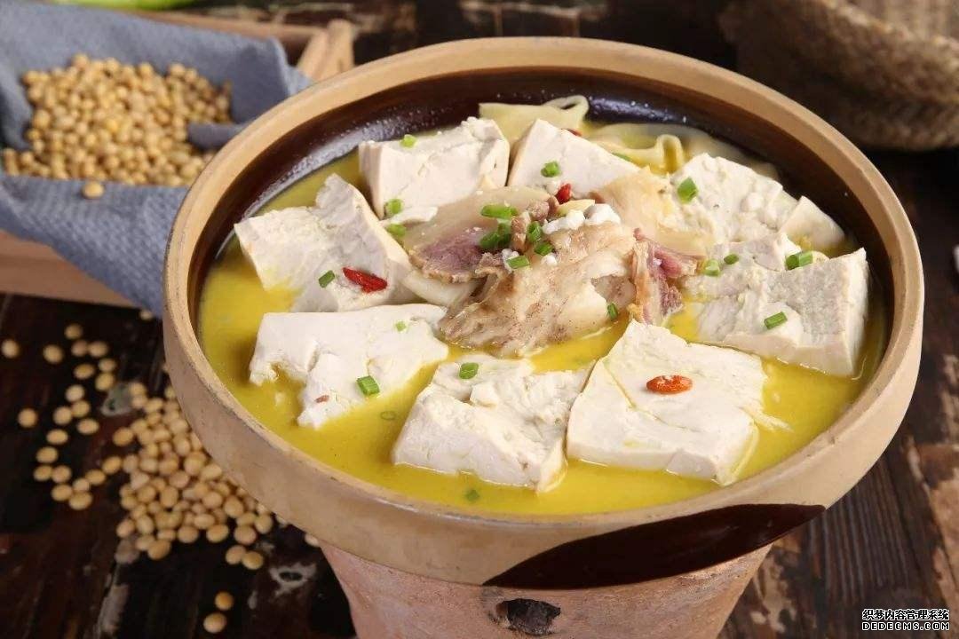 白發(fā)越長越多，并非變老的信號，可能是身體缺乏這3種元素了